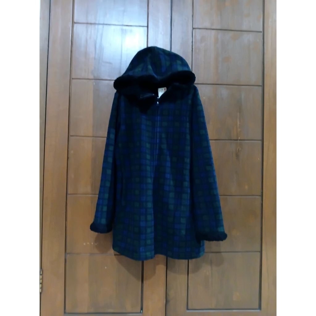 tracktop uniqlo bahan fleece tartan size S,uniqlo long tartan sherpa double zip full hoodie size XL,