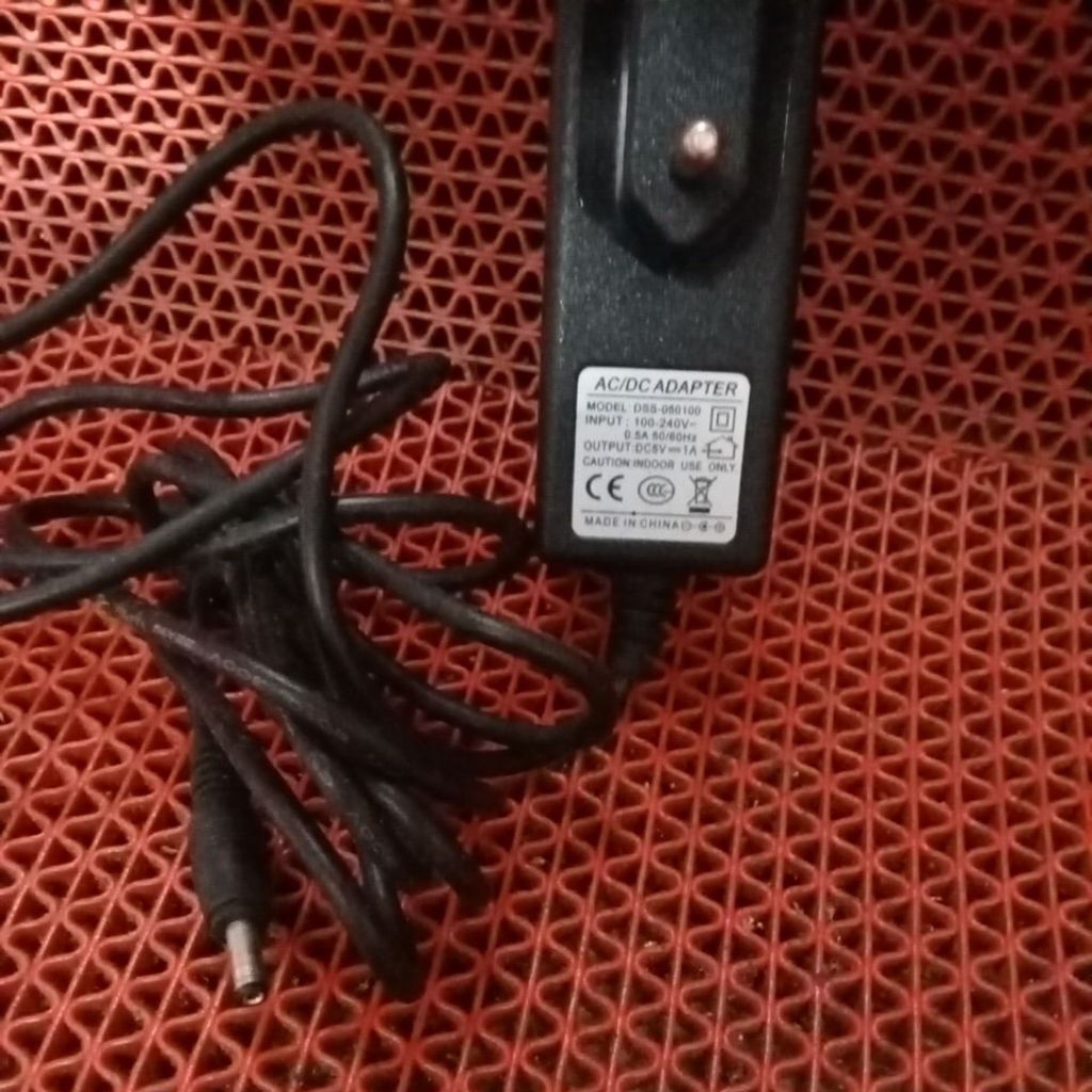 ADAPTOR AC/DC BUAT LISTRIK RUMAH BIASA,input 100-240V -- 50/60Hz ORIGINAL