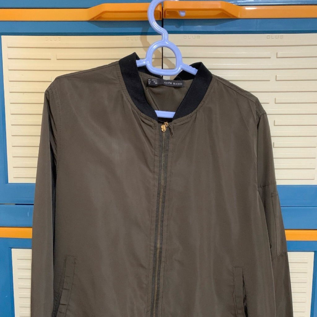 [Preloved] Bomber Jacket Army