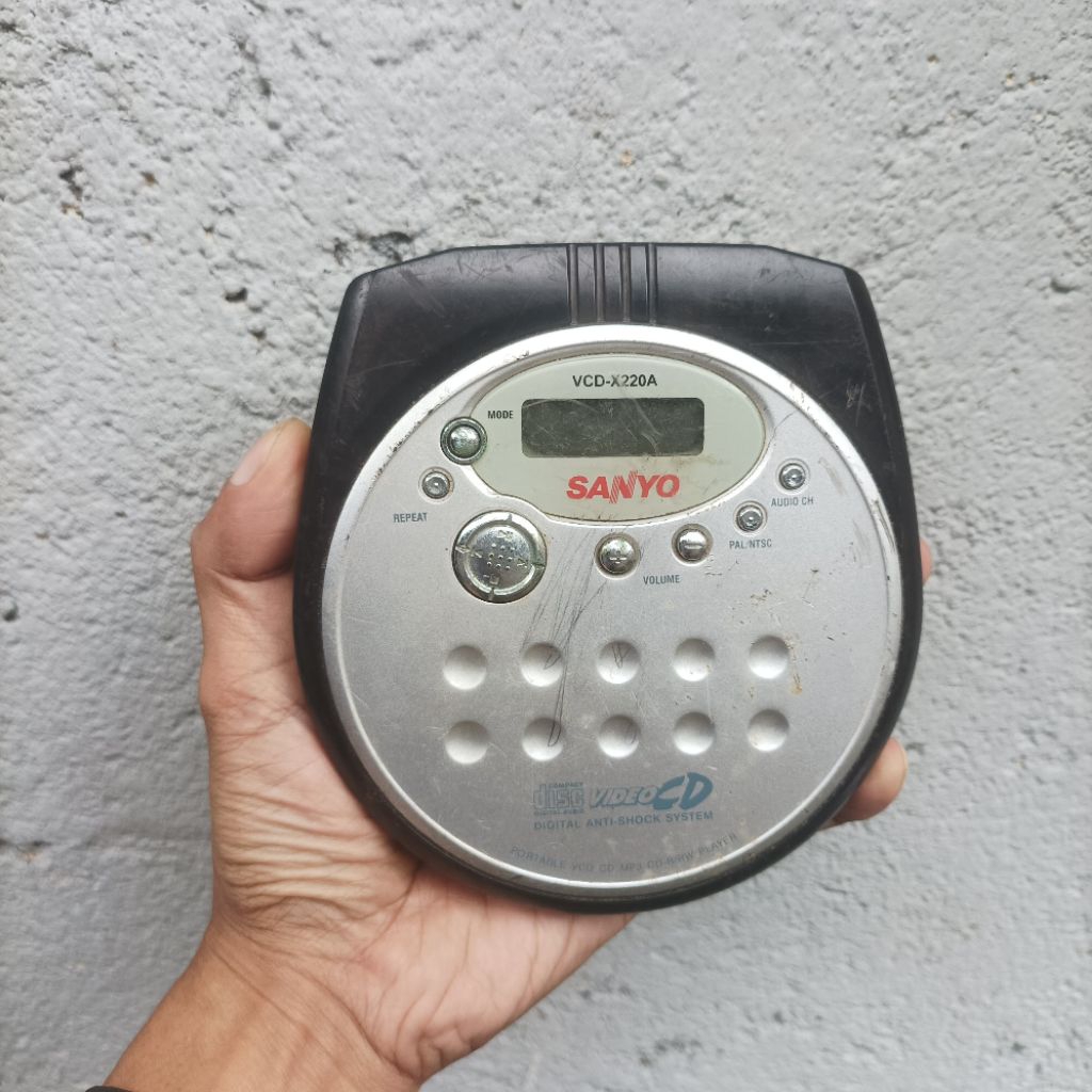 discman cd portable sanyo VCD-X220A