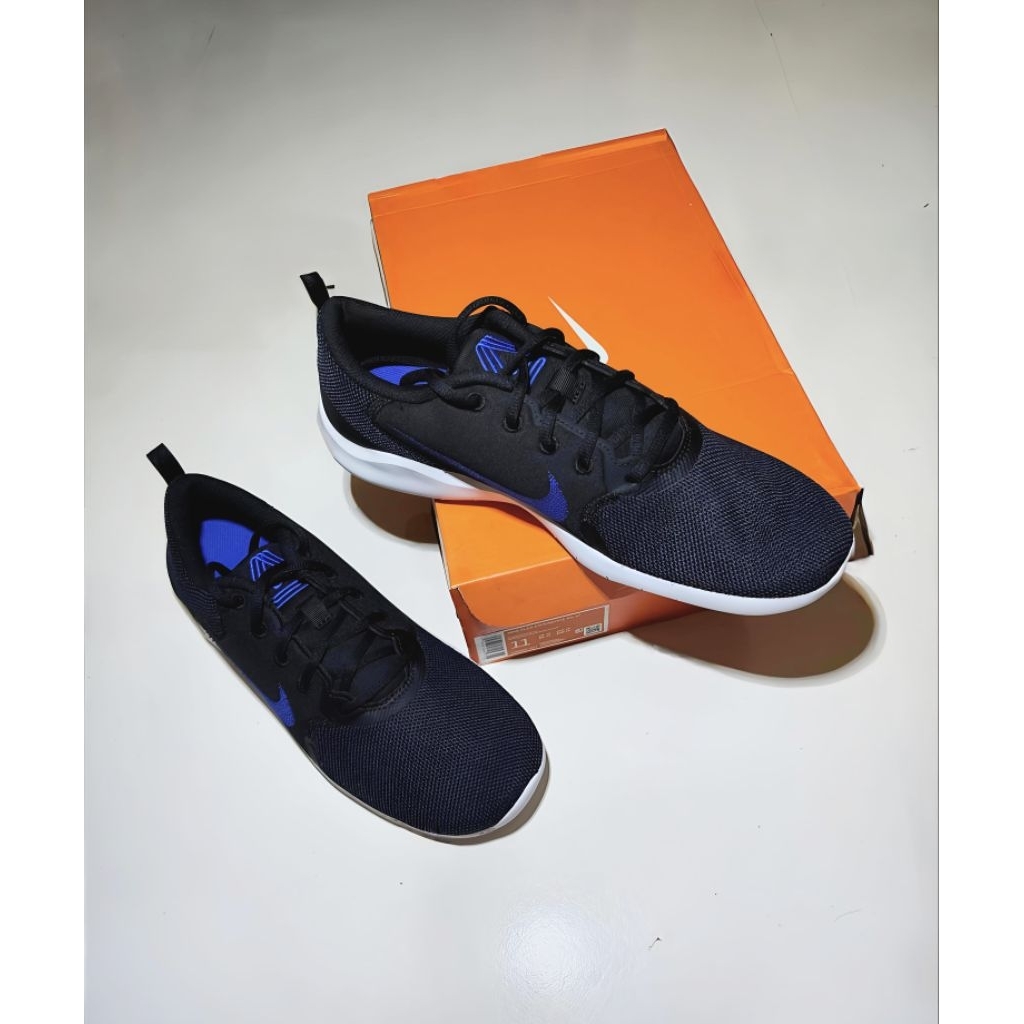 Sepatu Lari Pria Nike Flex Experience RN10 Hitam