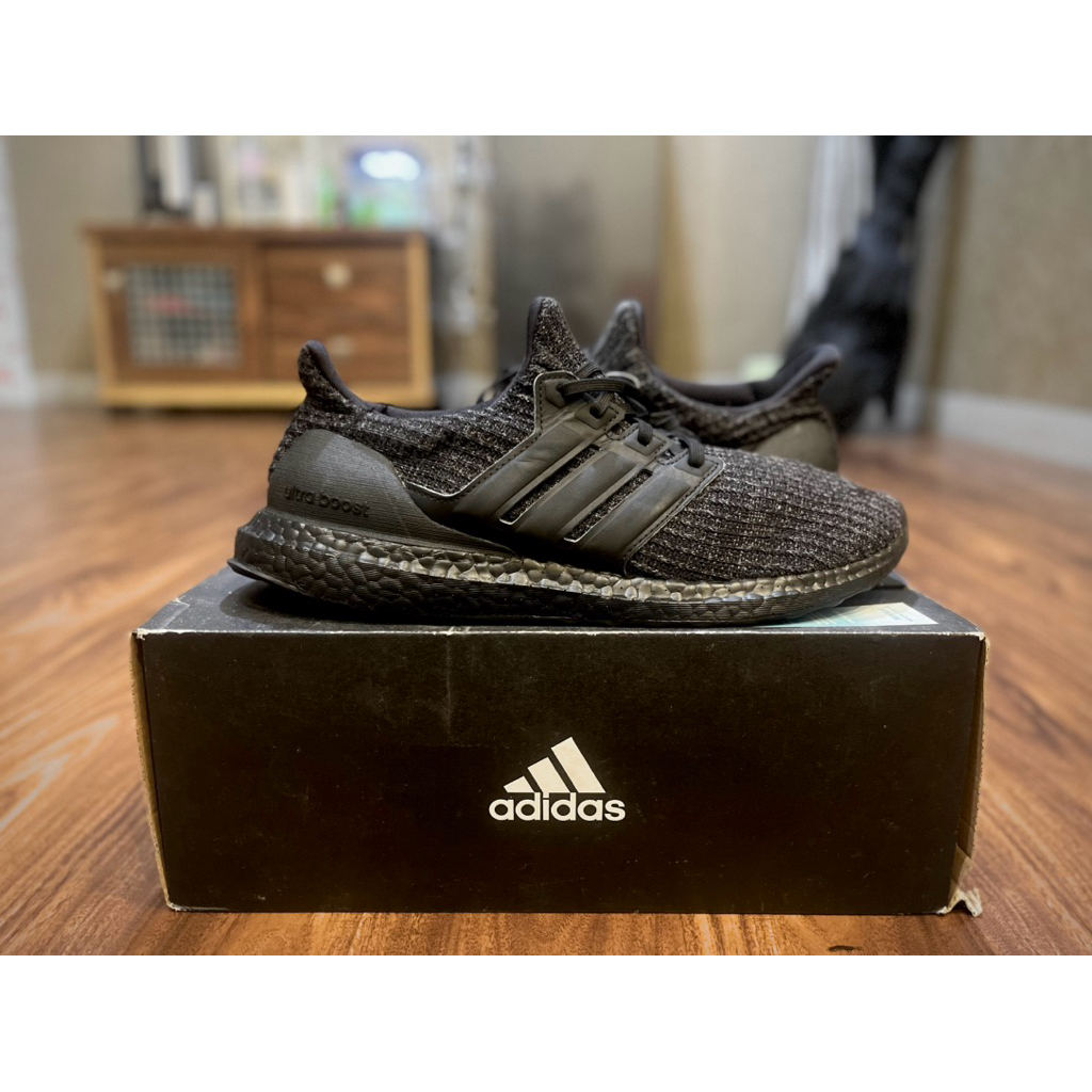 Ultraboost 4.0 Tripleblack DNA