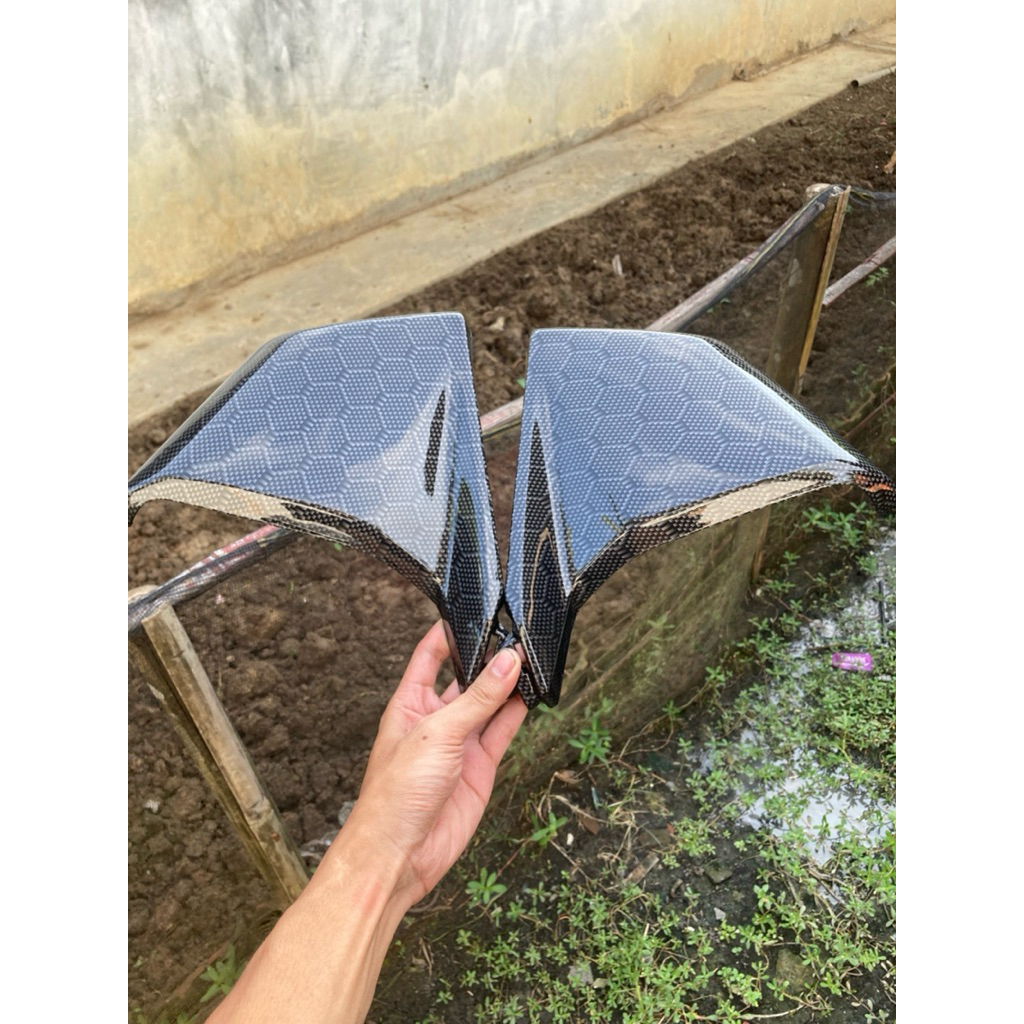 Sayap samping vario 160 carbon hexagon