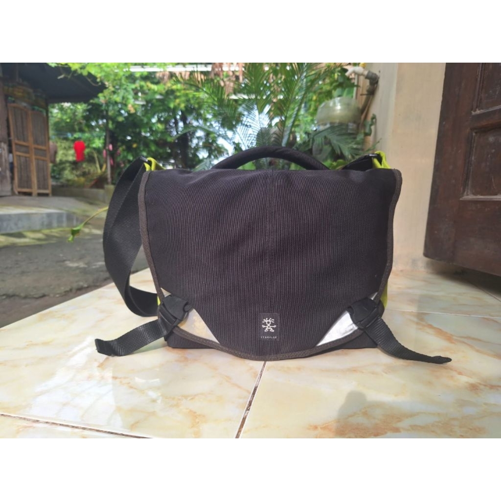 Tas Kamera Crumpler Six Million Dollar Home