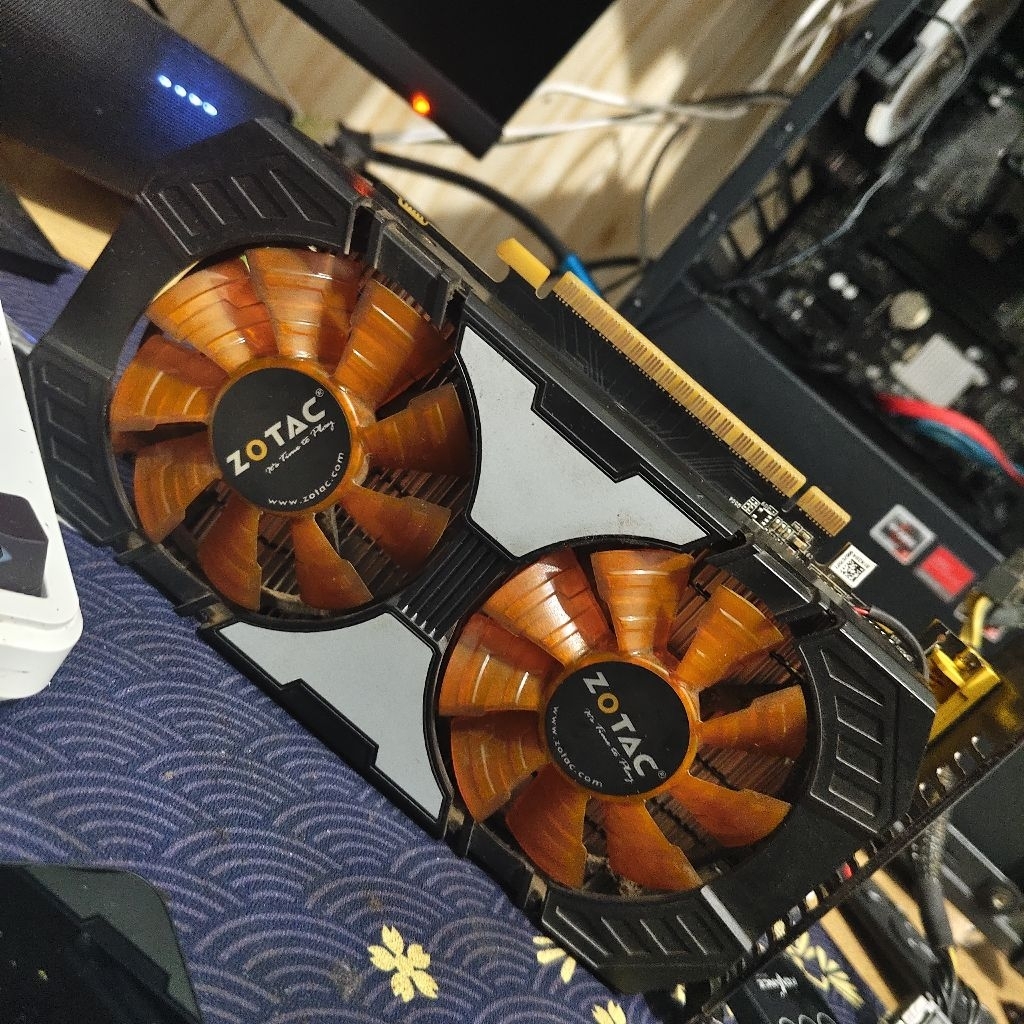 VGA ZOTAC GTX 750Ti 2GB 128bit – Bekas Segel, Normal Semua