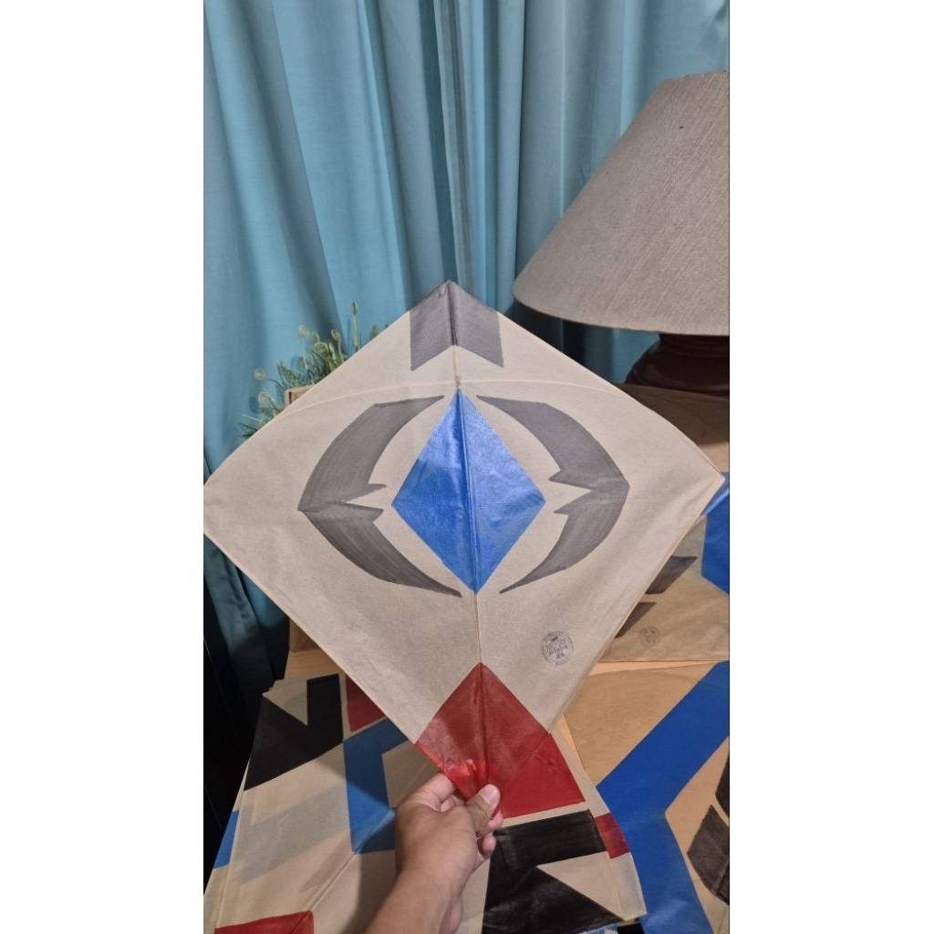 Layangan Seot Model Pulas Campur