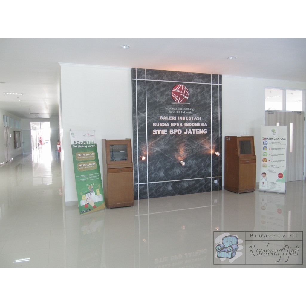 Backdrop Dinding Kantor Dan Huruf Timbul