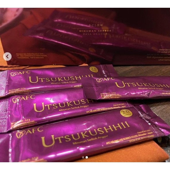 Natural Utsukushii Suplemen Perawatan Kulit - 5 Saset