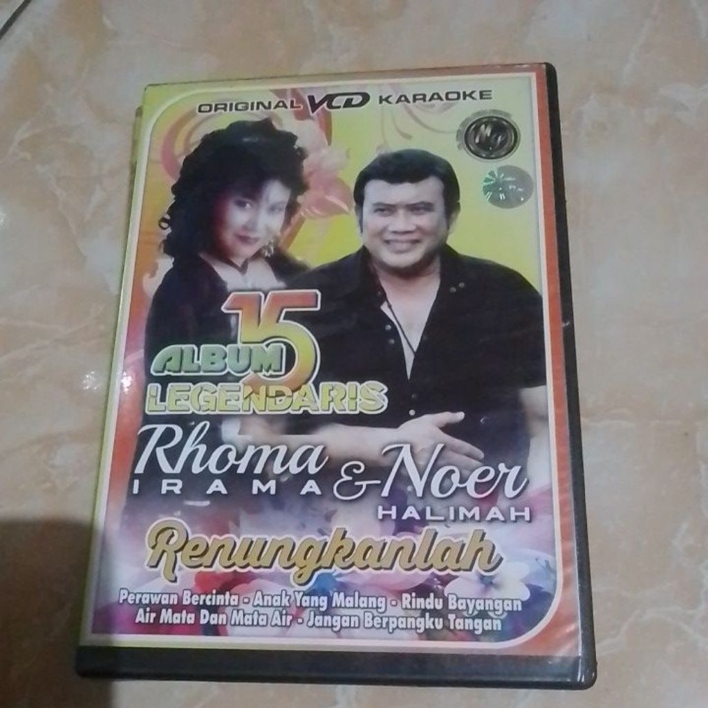 VCD  KARAOKE 15 ALBUM LEGENDARIS RHOMA IRAMA & NOER HALIMAH