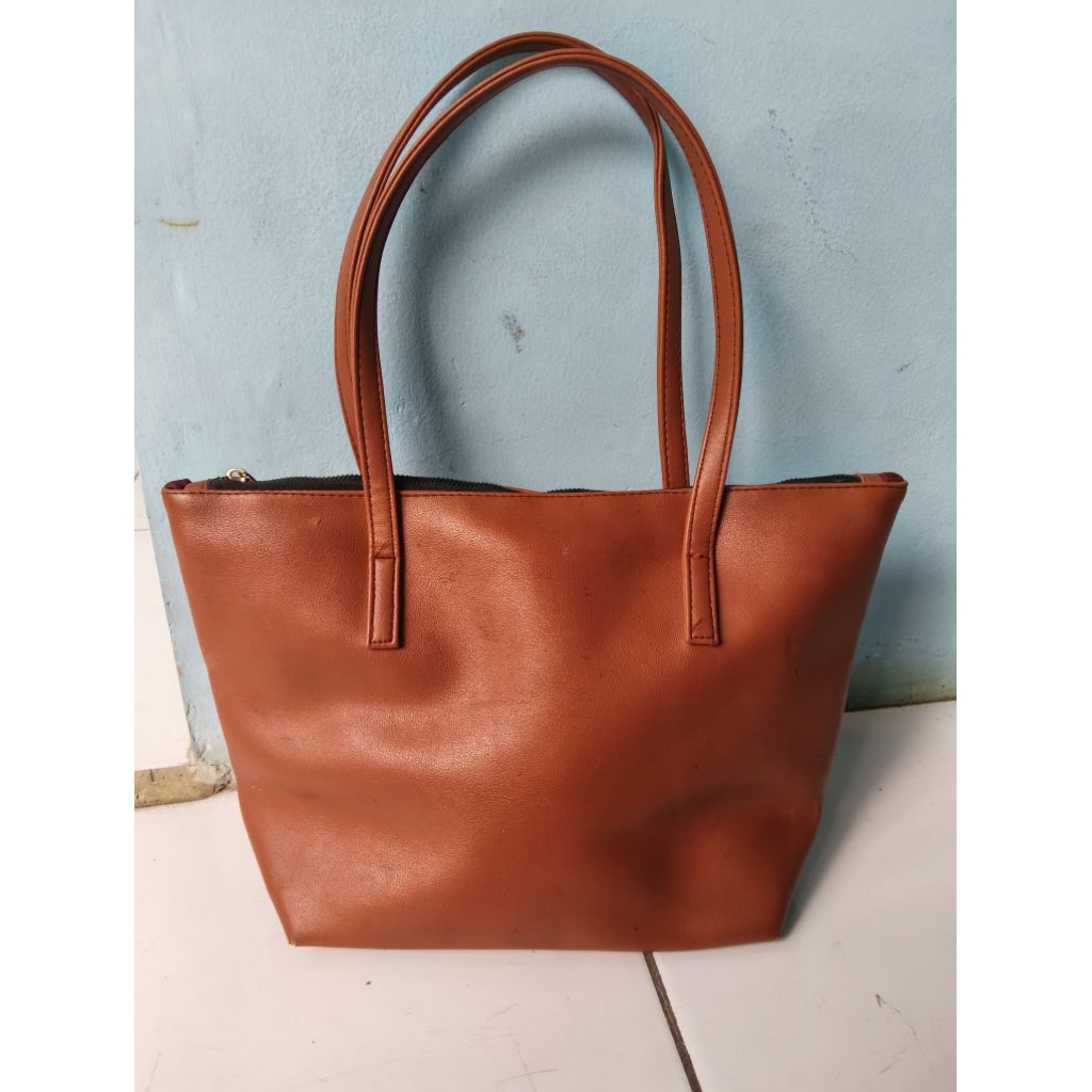 Preloved Hana Shoulder Bag Caramel