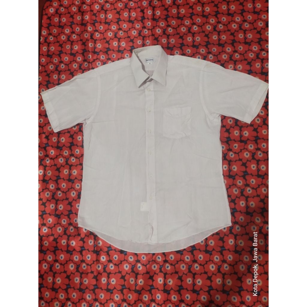 Kemeja Burberry