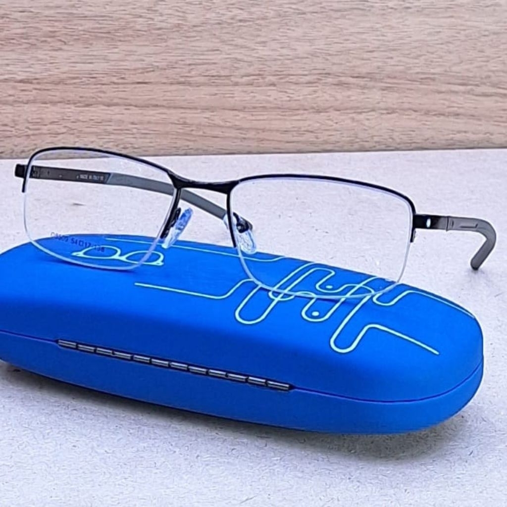 KACAMATA FRAME STYLISH ANTI RADIASI DAN ANTI SINAR UV BLUECROMIC