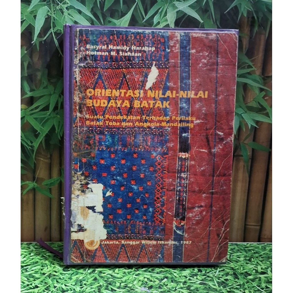 Orientasi Nilai-Nilai Budaya BatakDitulis oleh Basyral Hamidy Harahap dan Hotman M. Siahaan