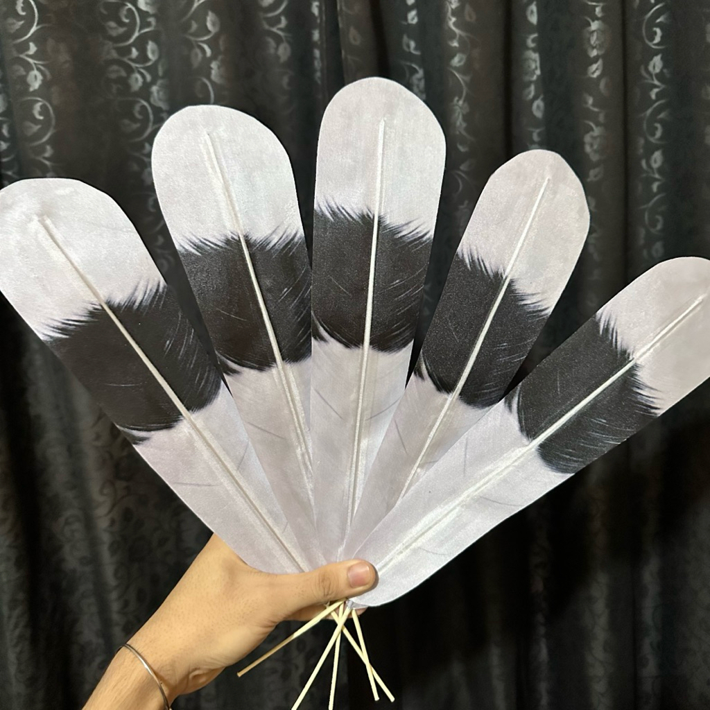 Bulu Burung Bulu Enggang Imitasi Aksesoris Tari Dayak