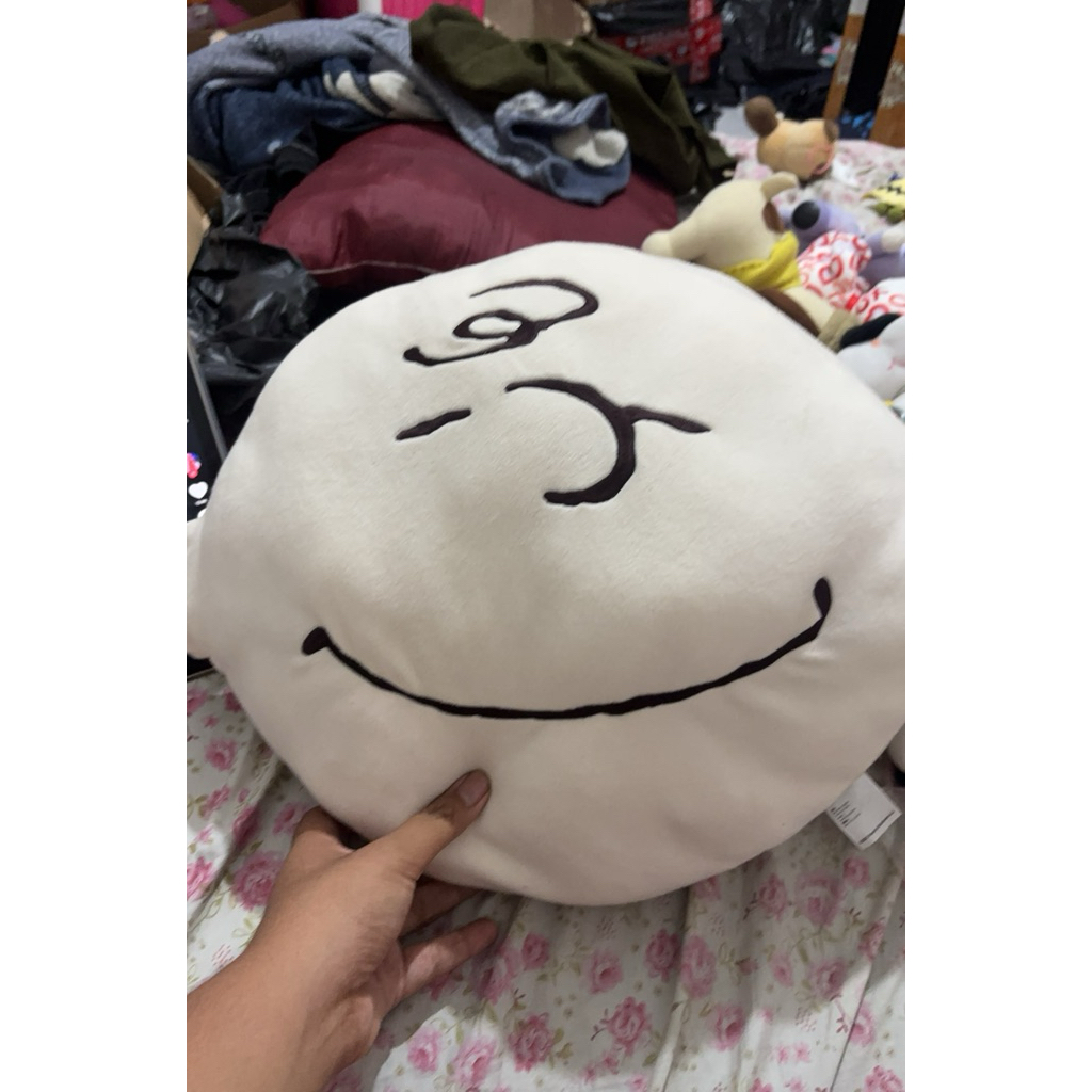 charlie head pillow snoopy peanuts x uniqlo