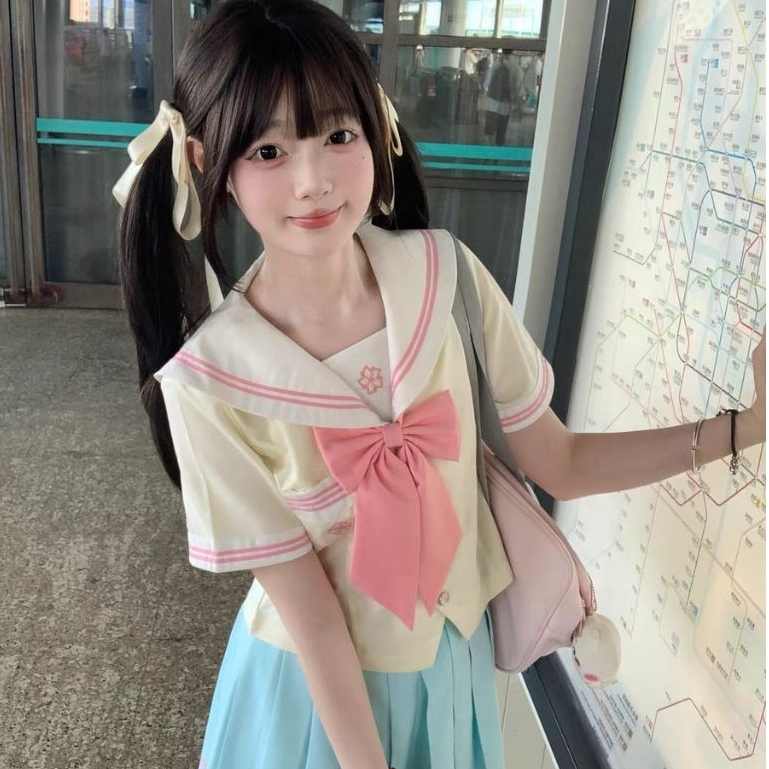 Arina baju seifuku seragam sekolah haloween jepang 014