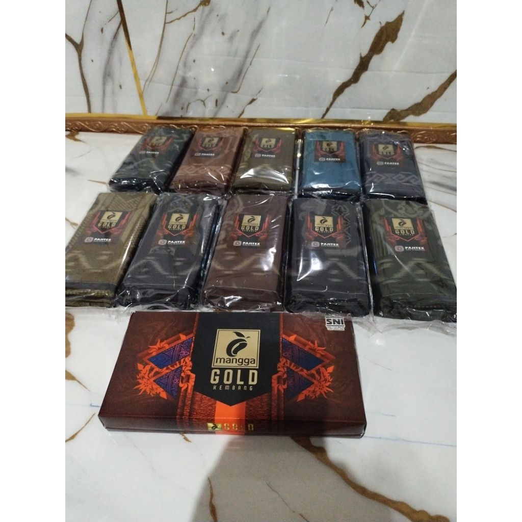 Sarung Mangga Gold Kembang Dewasa