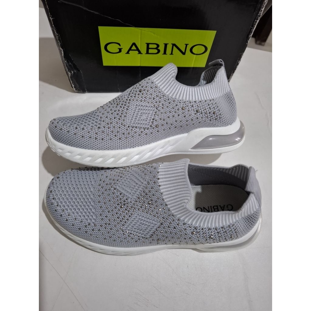 Gabino Sepatu Slip On Anak Perempuan