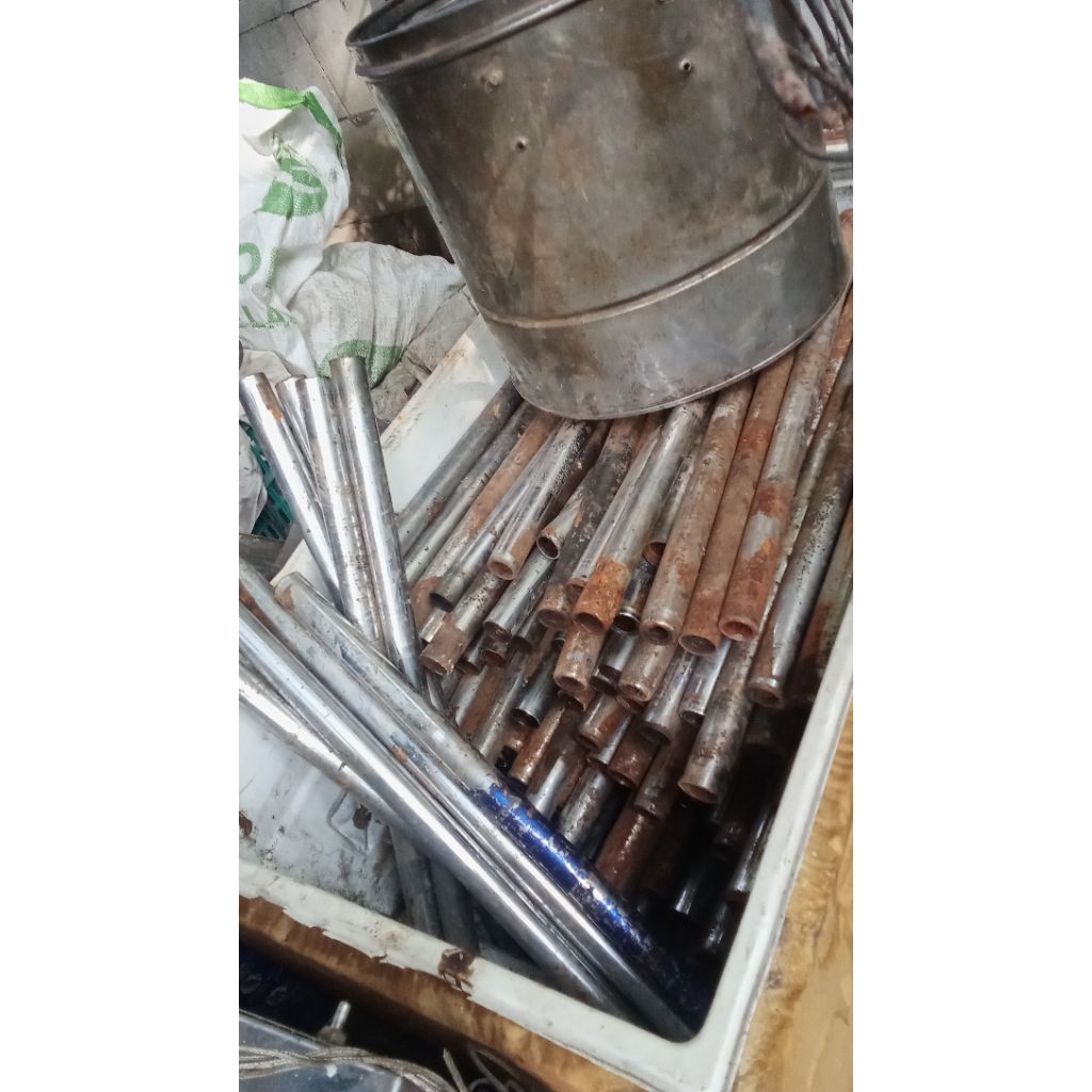 Pen as shock depan bahan baret