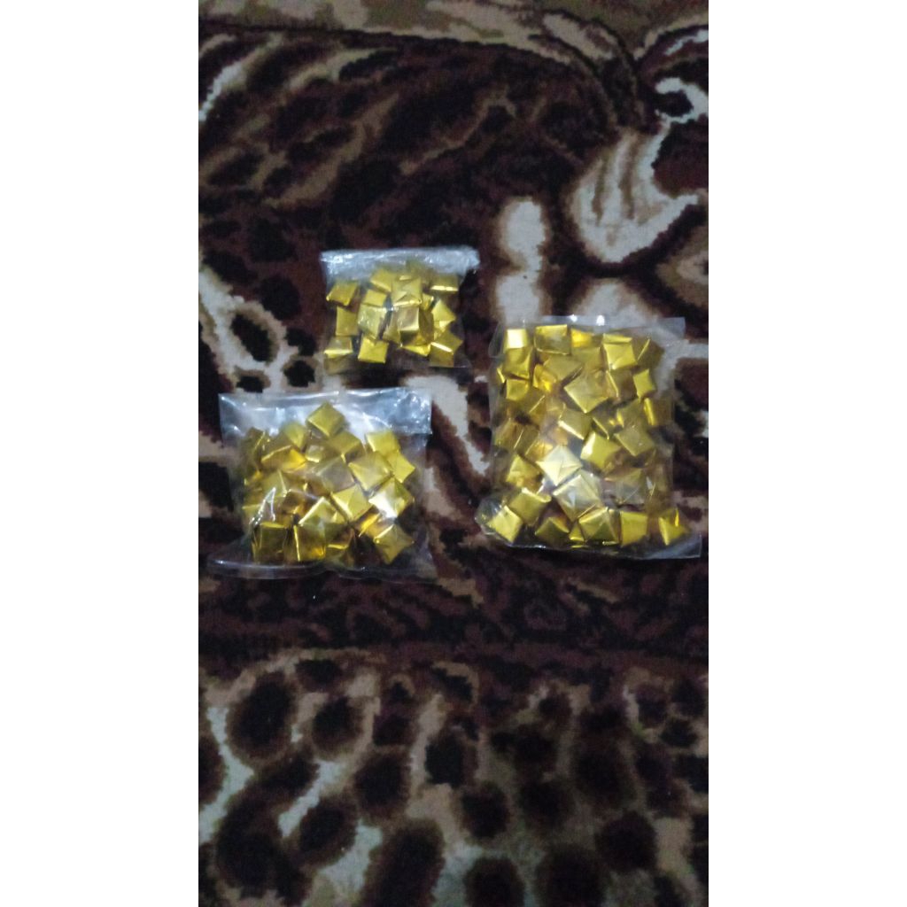 patahan silverquen isi mede almond