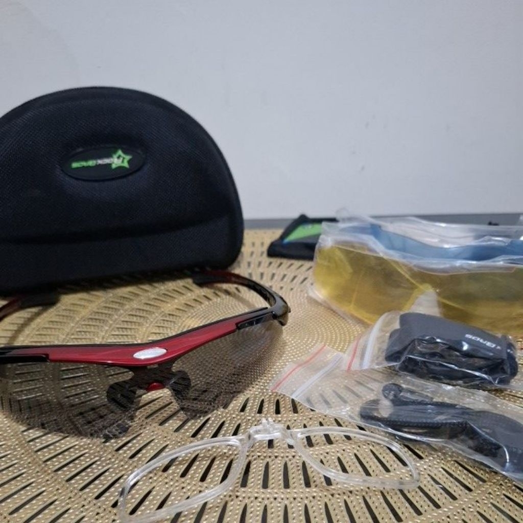 Kacamata Sepeda Rockbros - Red