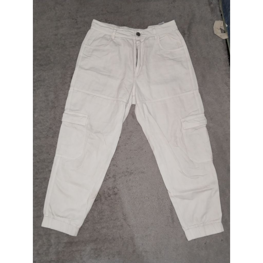 cargo pants putih tulang greenlight