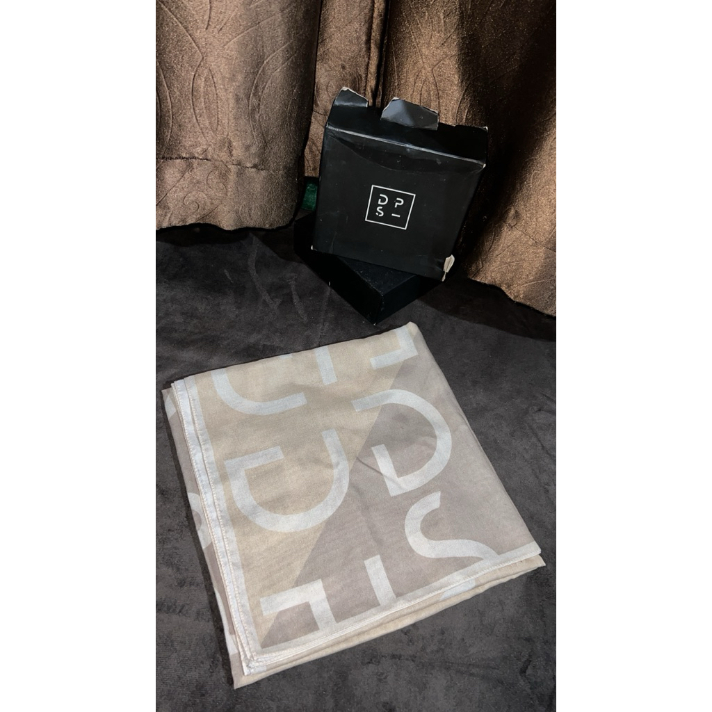 Preloved Scarf Dian Pelangi