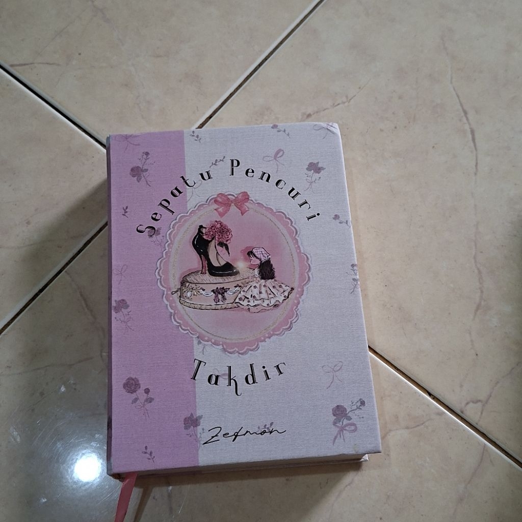 [preloved] novel sepatu pencuri takdir hc hardcover