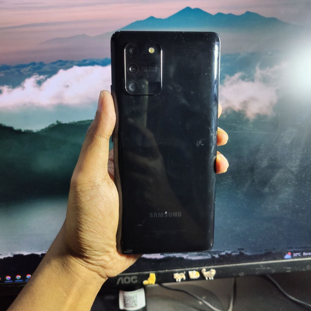 Samsung Galaxy S10 Lite 8/128GB Second Unit HP Saja
