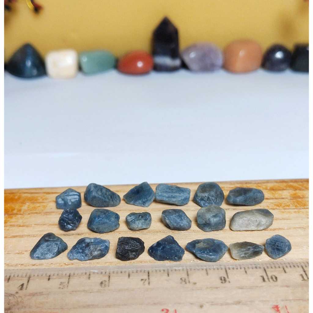 Natural Blue Sapphire rough (10)