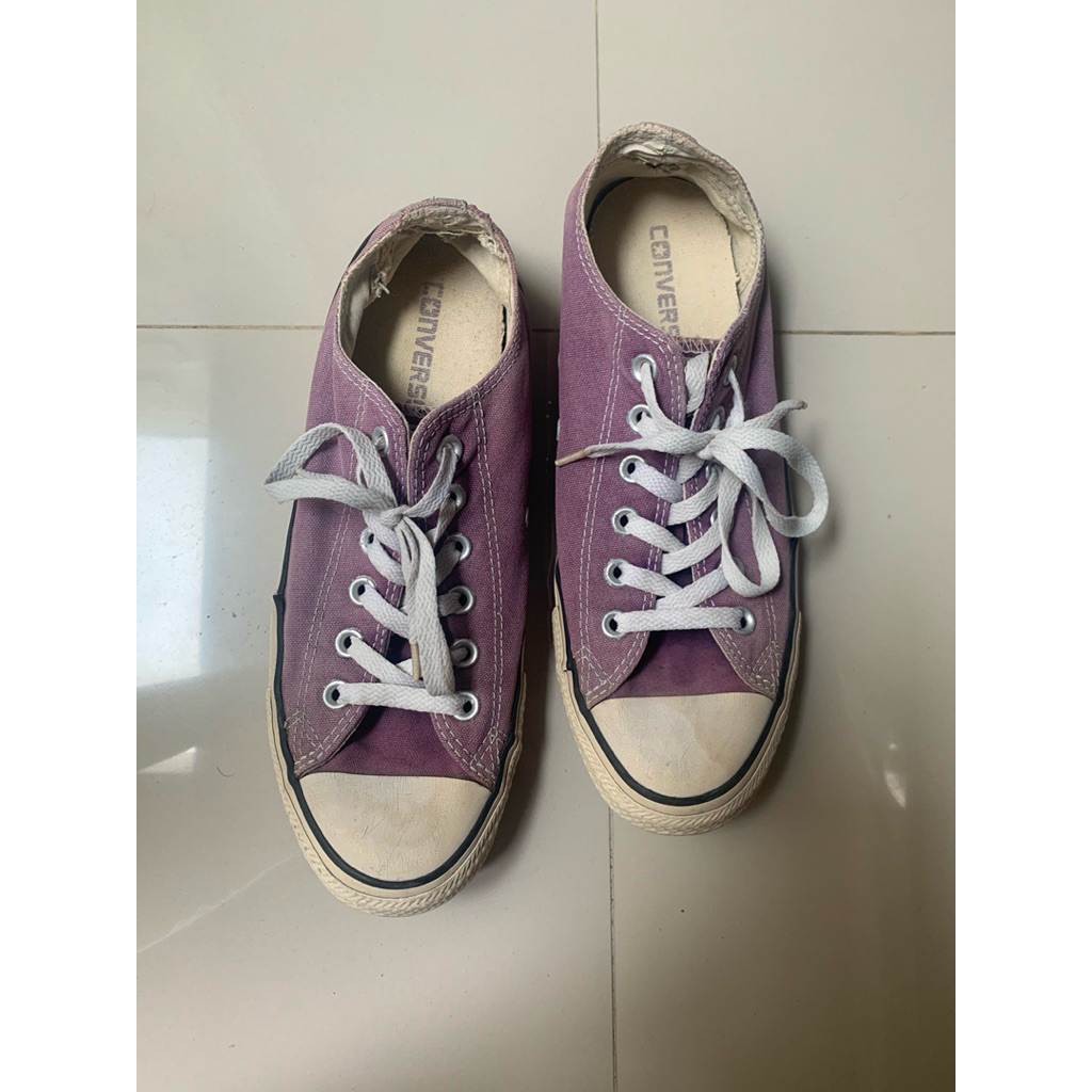 Preloved Converse All Star Original – Ungu (Size 40)