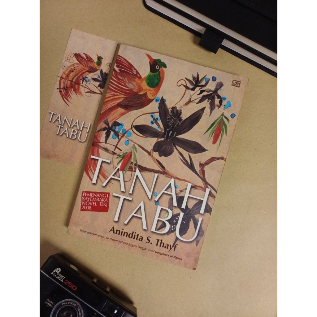 Tanah Tabu(Anindita S. Thayf)