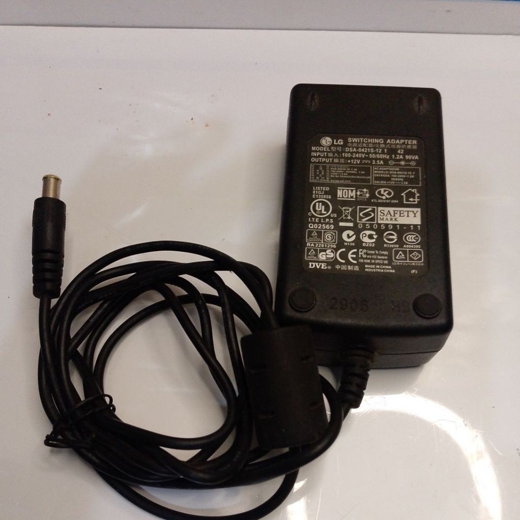 Adaptor LG 12V 3.5A Original – Bekas Normal