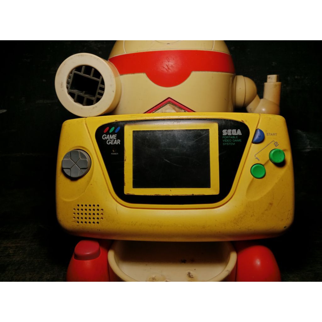 Sega Game Gear Yellow