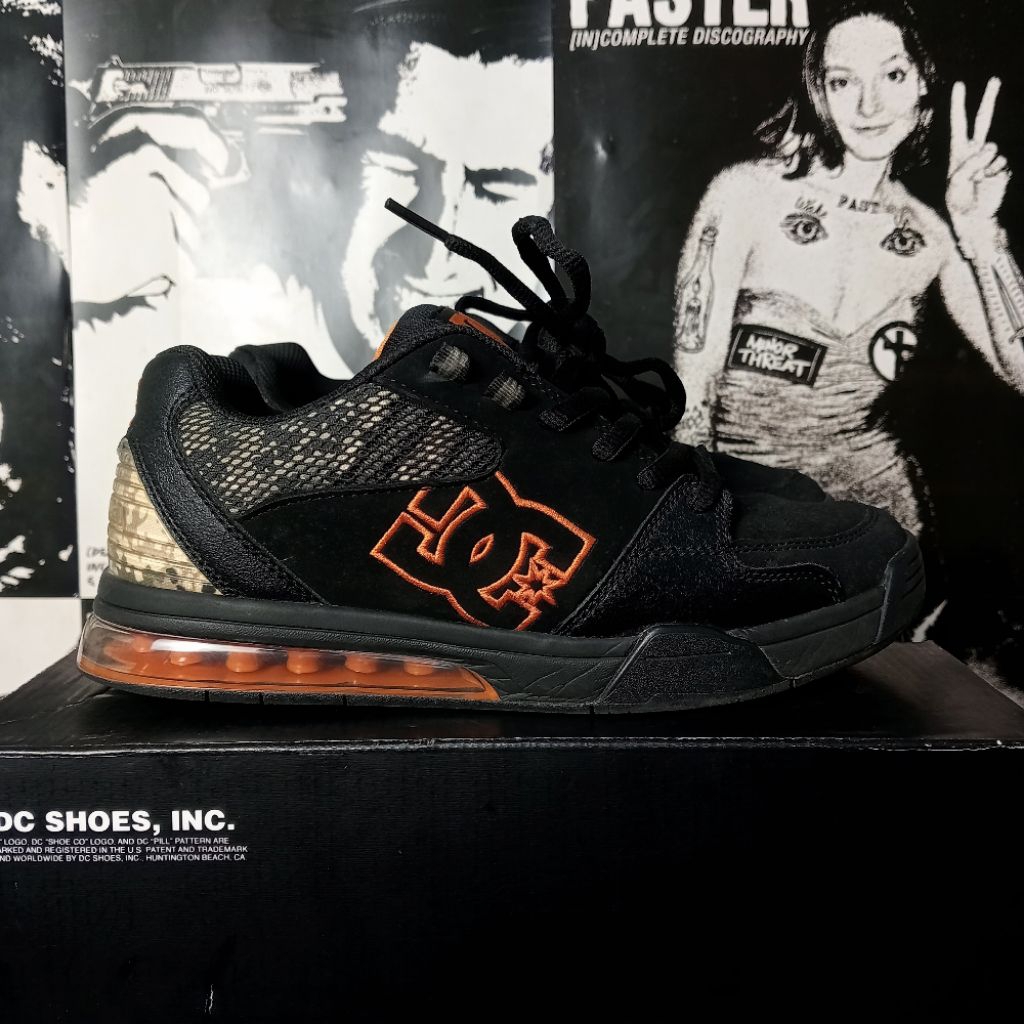 Sepatu DC Shoes Versatile