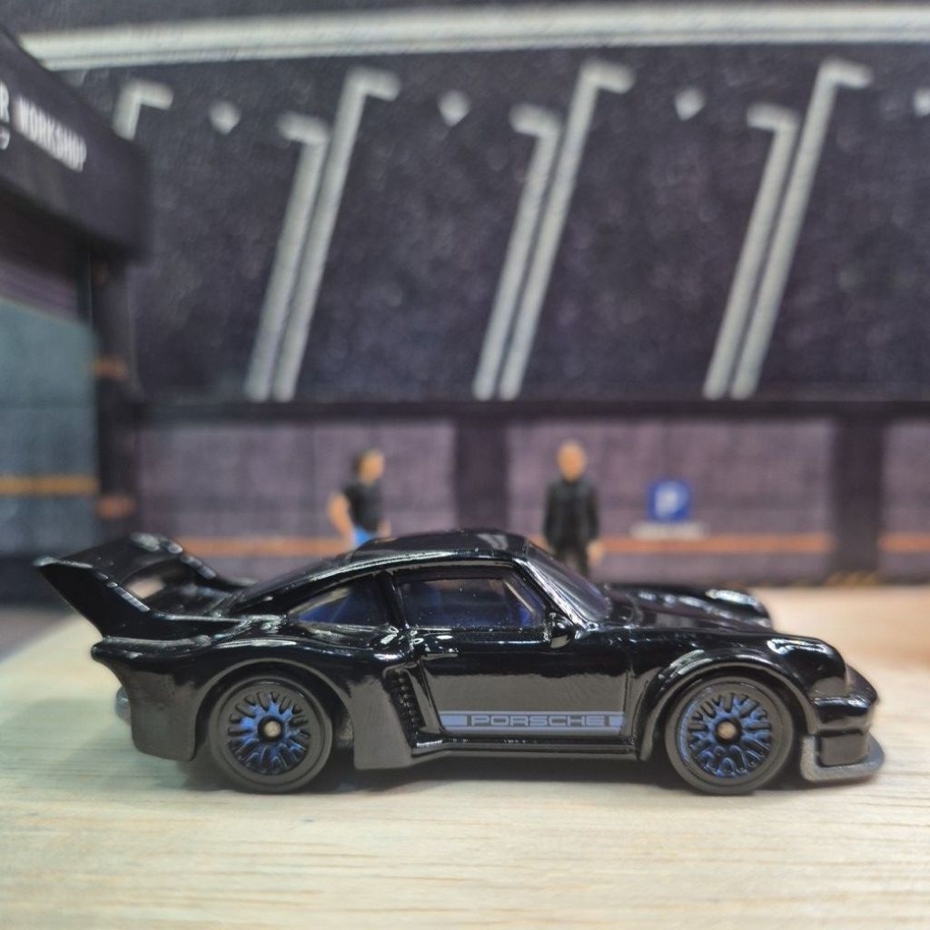 HOT WHEELS PORSCHE 934.5 HITAM