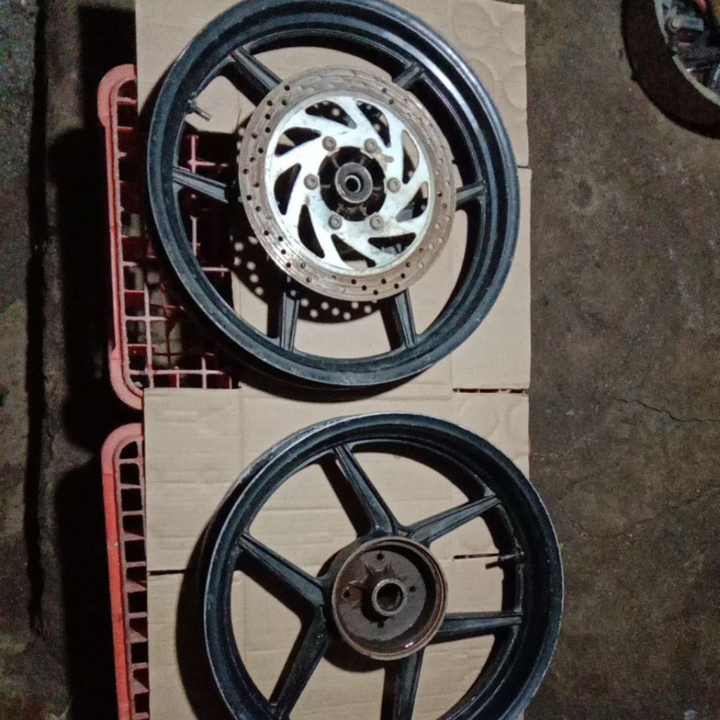 JUAL VELG RESING VARIASI MODEL V YAMAHA VIXION OLD SEKEN