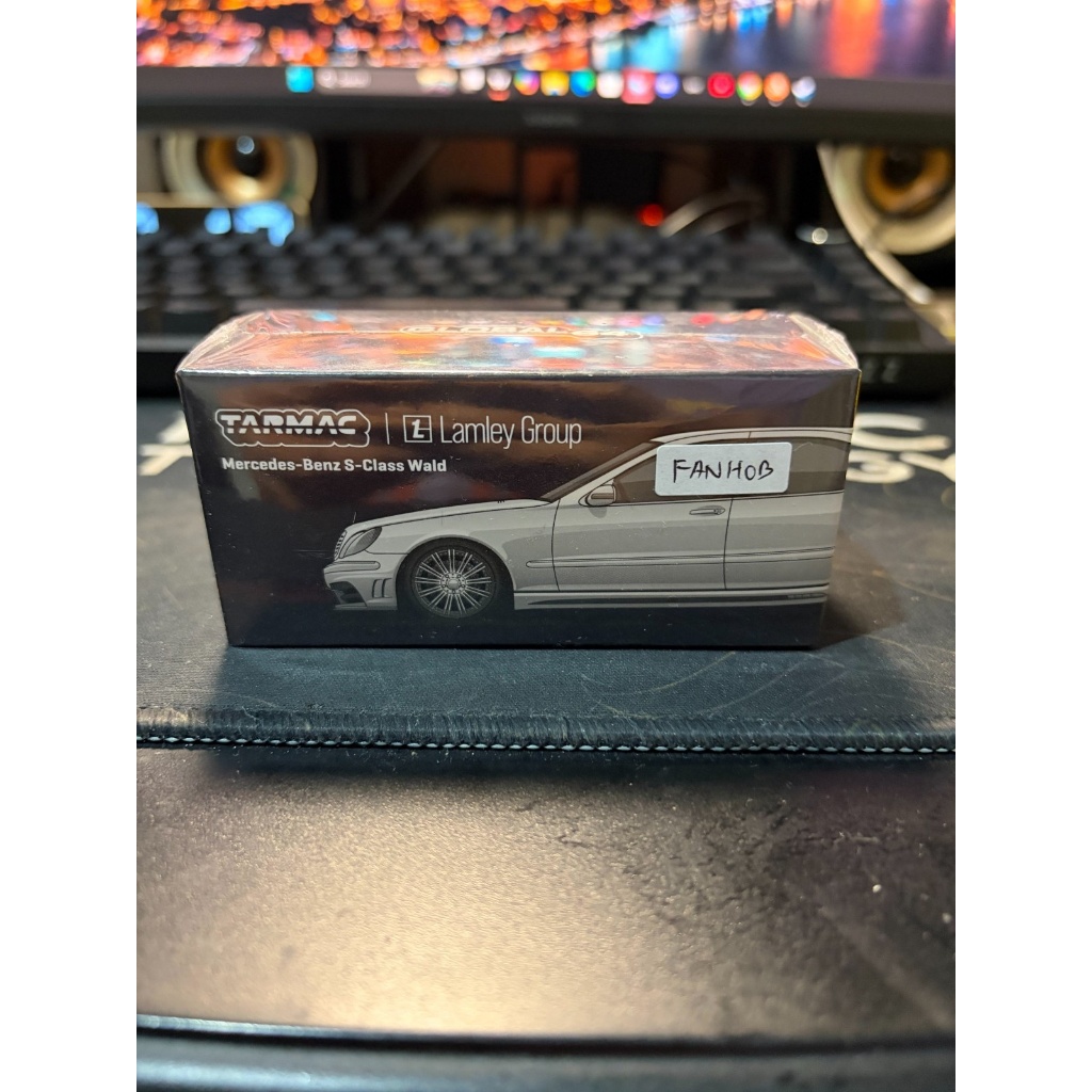 Tarmac Works 1/64 Mercedes S Class White Model