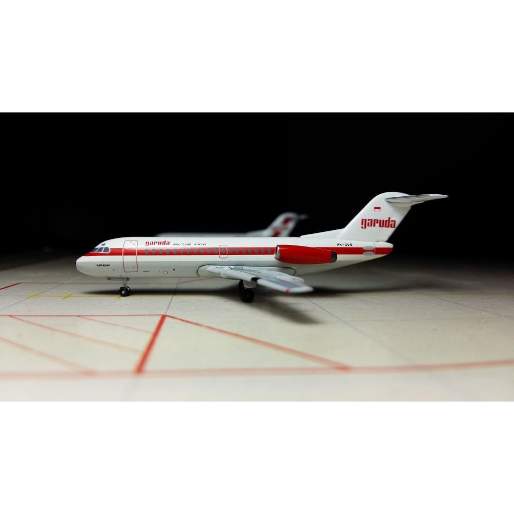 Diecast Pesawat - Garuda Indonesia - Fokker F-28-1000 - nosename kahayan - rego PK-GVS Aeroclassics 