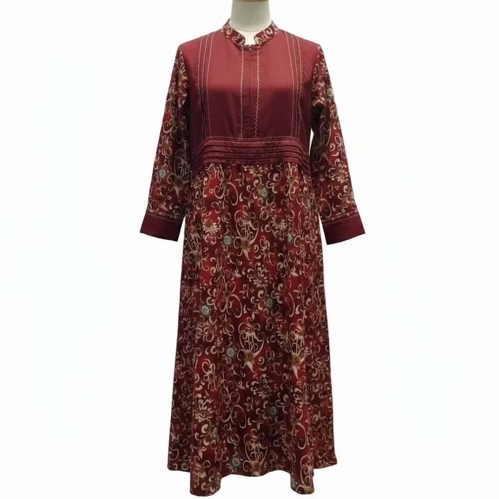 Gamis Batik Modern Maroon Gold – Dress Muslimah Etnik Eksklusif