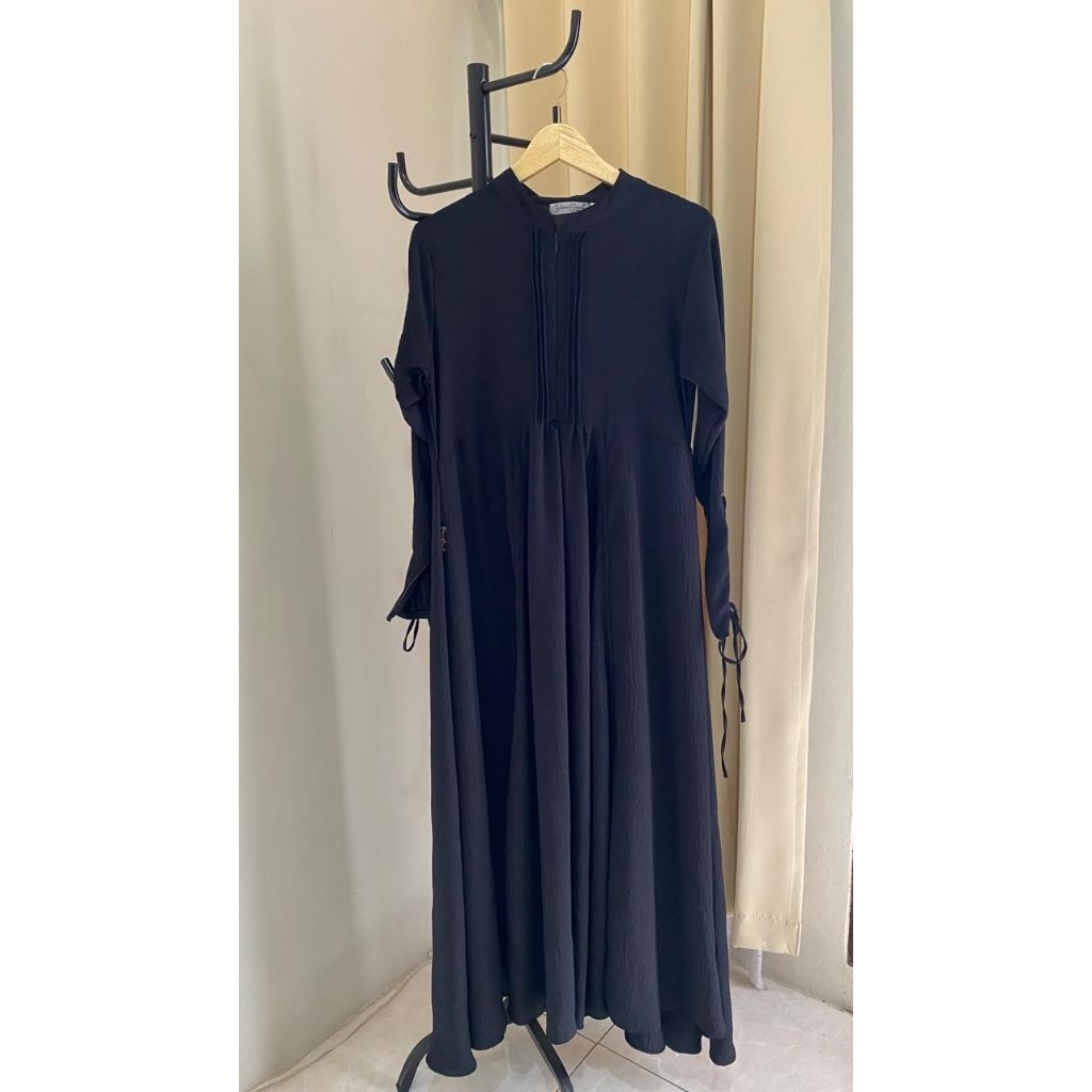 yoora sarah gamis black size M