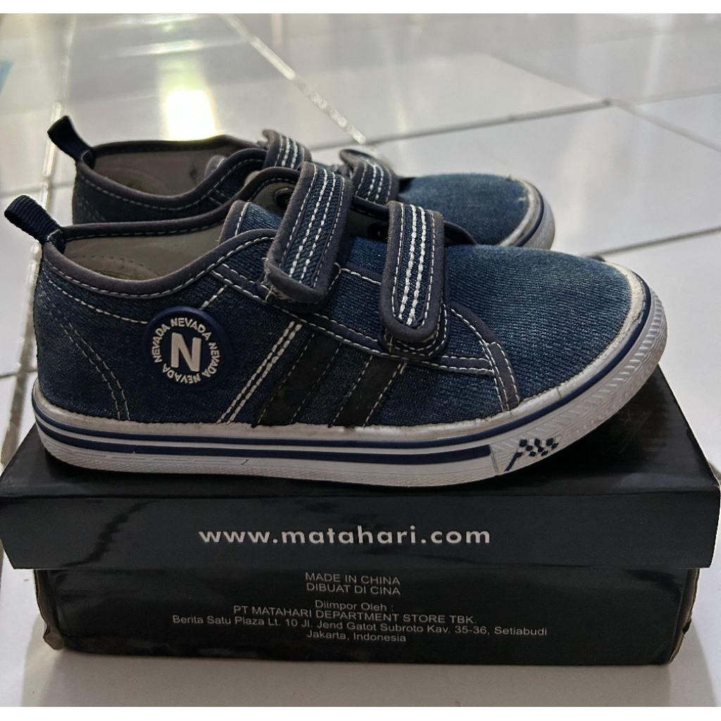 preloved Sepatu anak Nevada