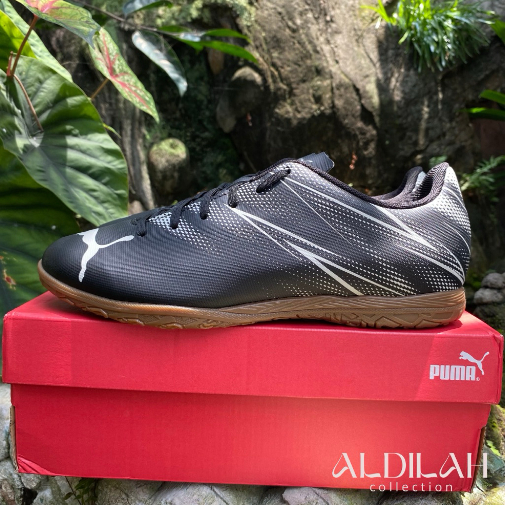 Puma Attacanto IT Soccer Sepatu Bola / Futsal Black Size 41 (26.5cm) Original 107479-01