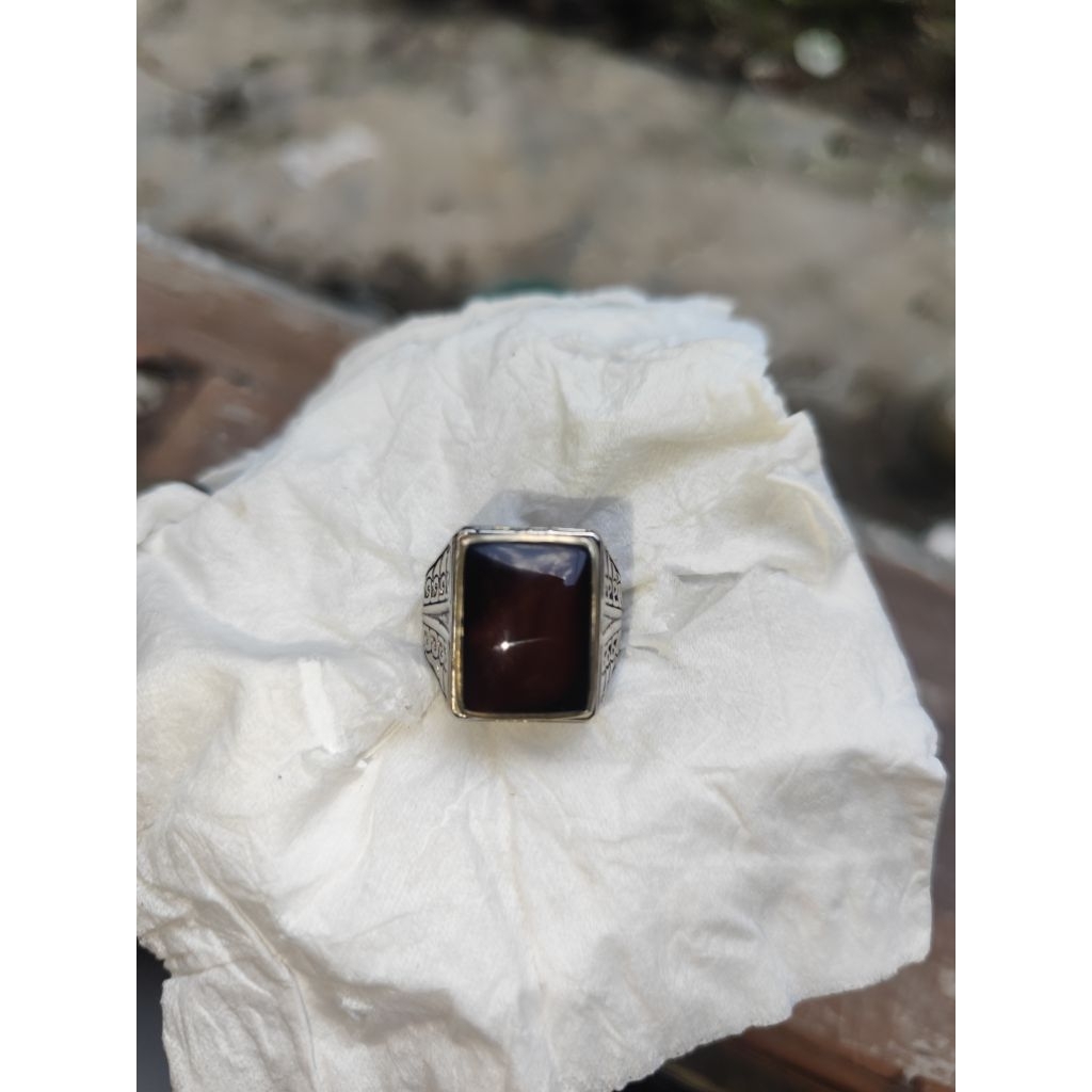 Cincin kantoran batu Yaman Wulung cutting kotak