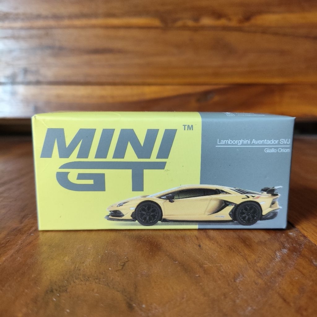 Mini GT 563 Lamborghini Aventador SVJ | Giallo Orion