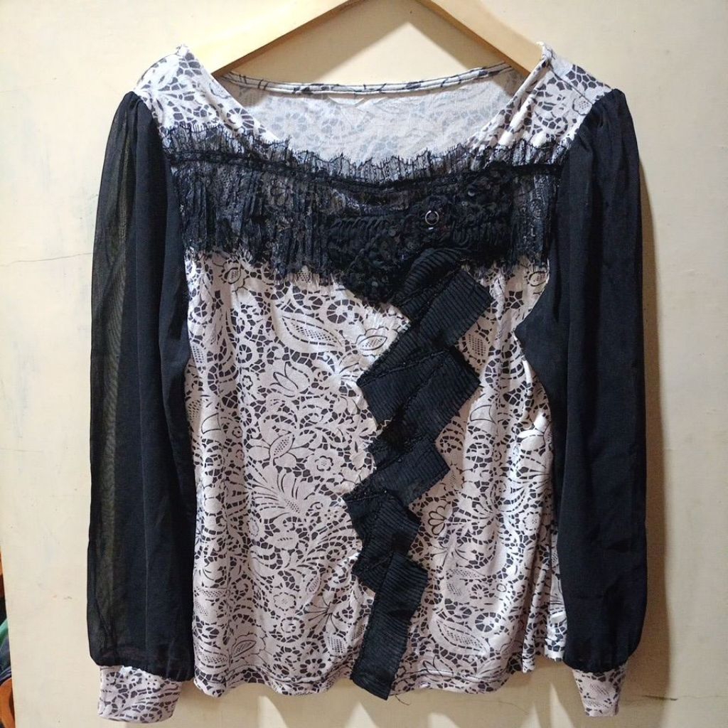 Blouse cewek motif/blouse cewek murah/blouse cewek Preloved