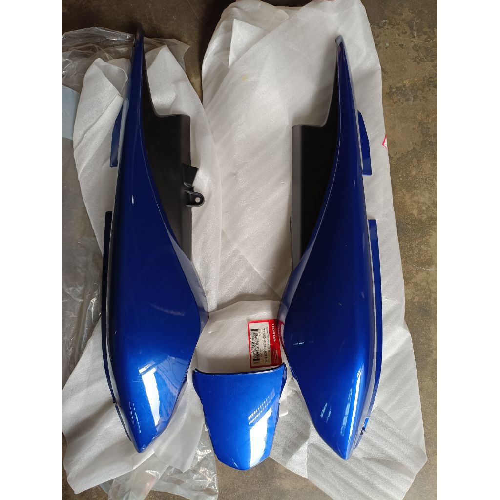 body belakang honda tiger revo set pad, warna biru (TNS)  original AHM
