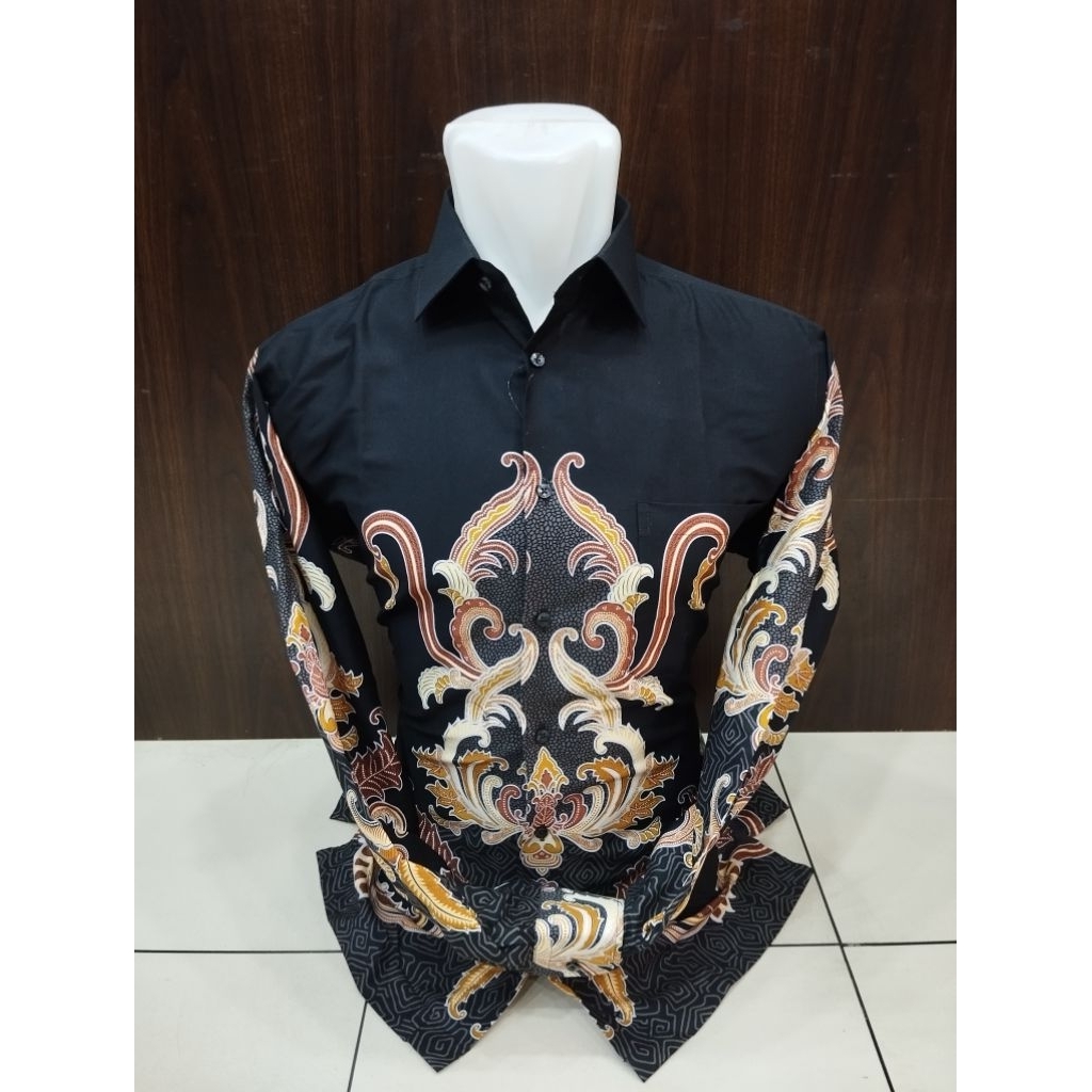 Alisan Kemeja Batik Pria Motif Akar Cokelat Lengan Panjang Slimfit