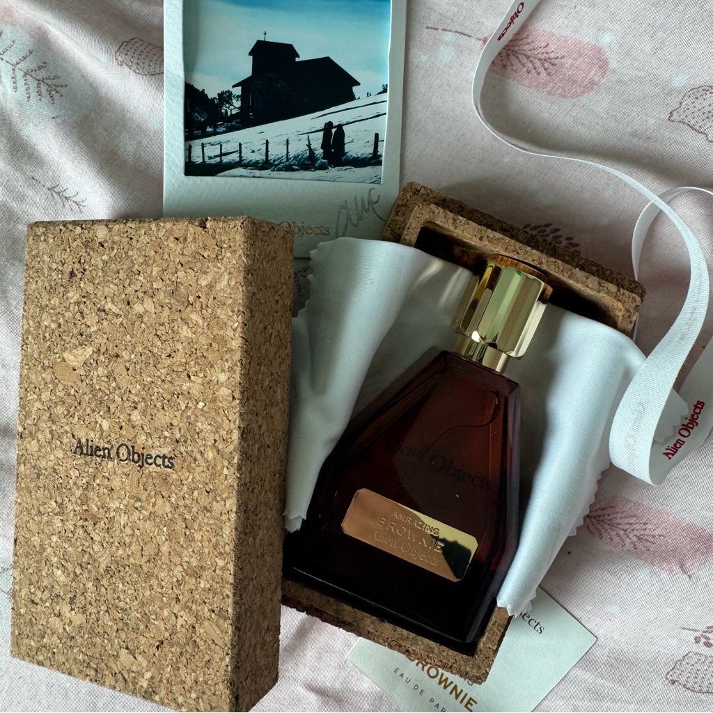 (Preloved) Alien Objects x Amrazing BROWNIE perfume
