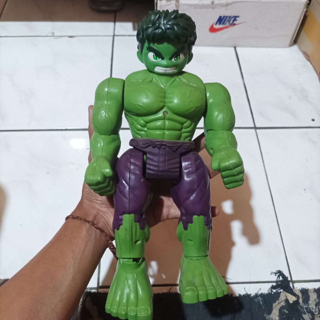 Robot Hulk Jumbo Mainan Action Figure